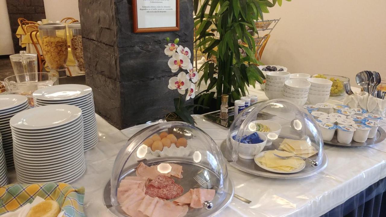 Hotel Vittoria Генуя Экстерьер фото